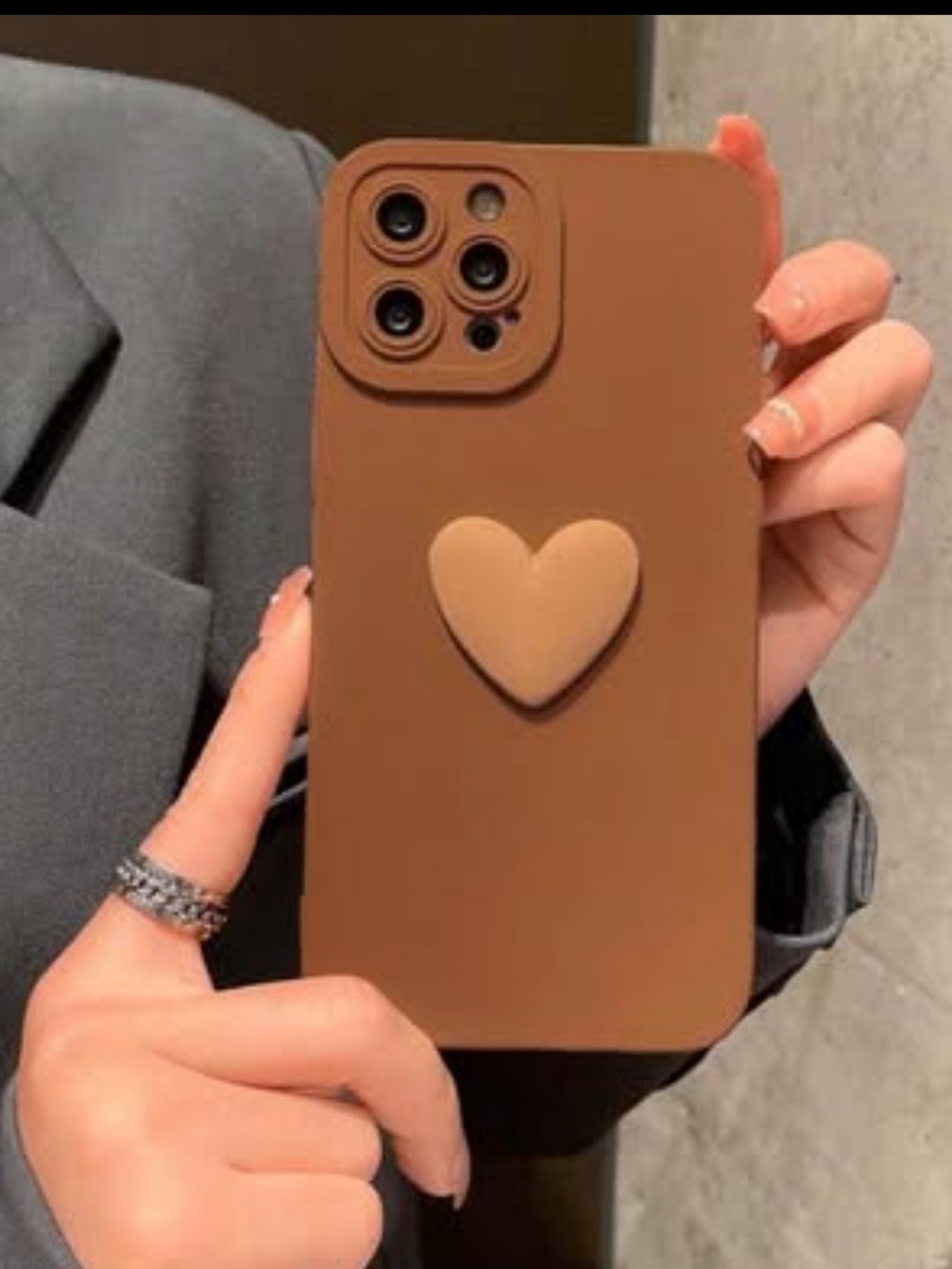 iPhone 15 pro Brown Heart Silicone Phone Case with Grip